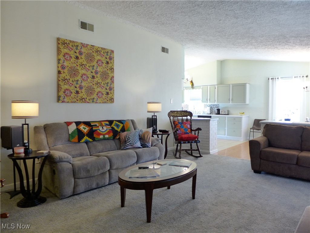 1600 Redbud Place, Lorain, Ohio image 10