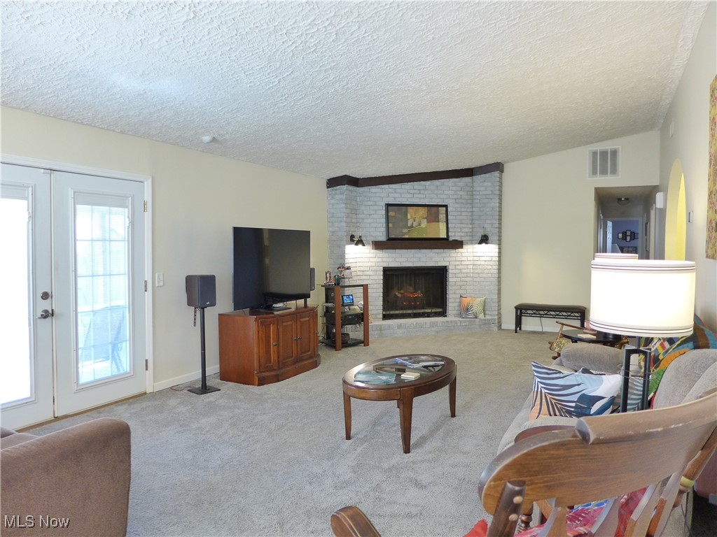 1600 Redbud Place, Lorain, Ohio image 8