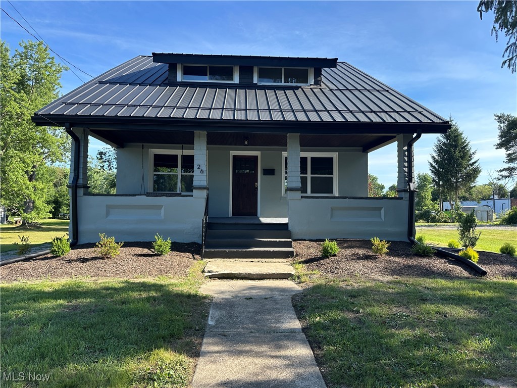 Historic 3BR/2.5BA Home in the Heart of Jefferson ? Fully Remodeled
This beautifully updated historic home offers the perfect blend of charm and modern upgrades, located within walking distance to downtown Jefferson's shops, dining, and year-round community events. Enjoy strolls on well-maintained sidewalks or family time at nearby Giddings Park.
Enter through the brand-new back porch into a functional mudroom/laundry/utility space with stackable washer/dryer area ideal for families. The main level features a remodeled half bath, a completely redesigned kitchen with ample cabinetry and counter space, and an open great room perfect for dining and gatherings.
Upstairs includes a newly added master suite with a full bath, plus two additional bedrooms and another full bathroom. The basement provides a workshop/craftsman space for hobbies or storage.
Large backyard offers plenty of space for kids, pets, or entertaining easily visible from the kitchen.
Key Features:
3 Bedrooms / 2.5 Bathrooms
All new kitchen and baths
Updated flooring, cabinetry, and fixtures
Spacious mudroom/laundry combo
Large backyard
Basement workspace
Walkable location near downtown and parks
Move-in ready and full of character, schedule your showing today