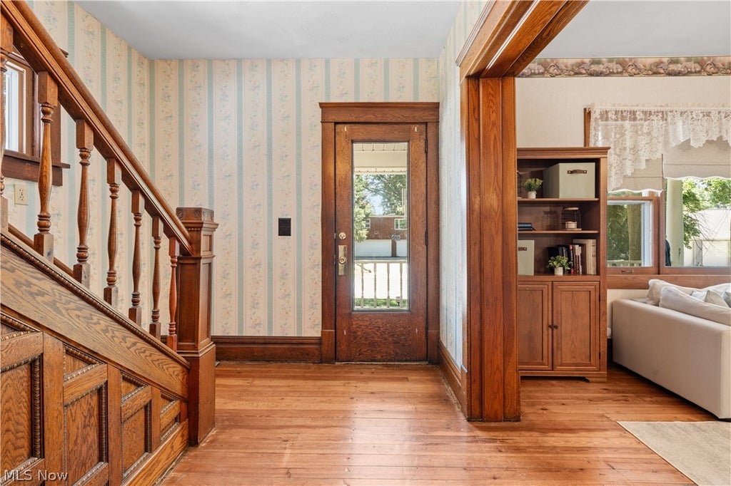 Photo of 127 N Linden Avenue, Orrville, OH 44667 (MLS # 5222478)