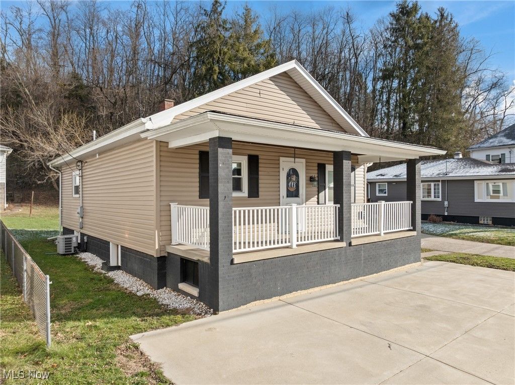 Photo of 473 W 39th Street, Shadyside, OH 43947 (MLS # 5180610)