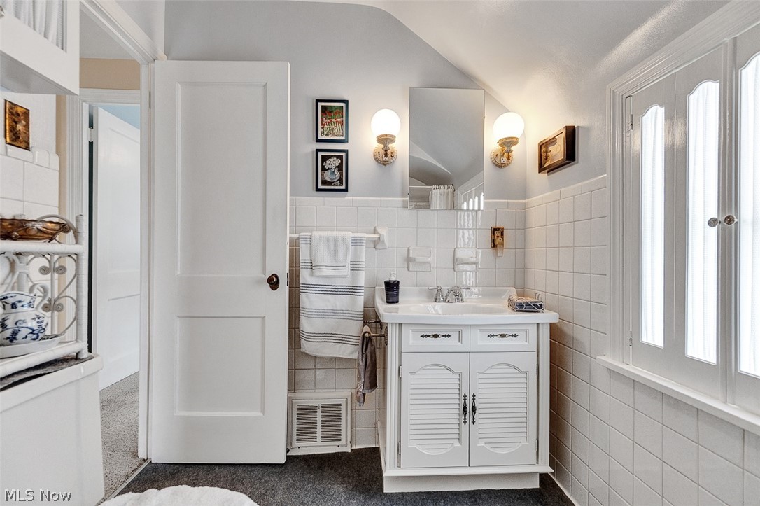 Lorain Woods Allotment/Part/Or - Residential