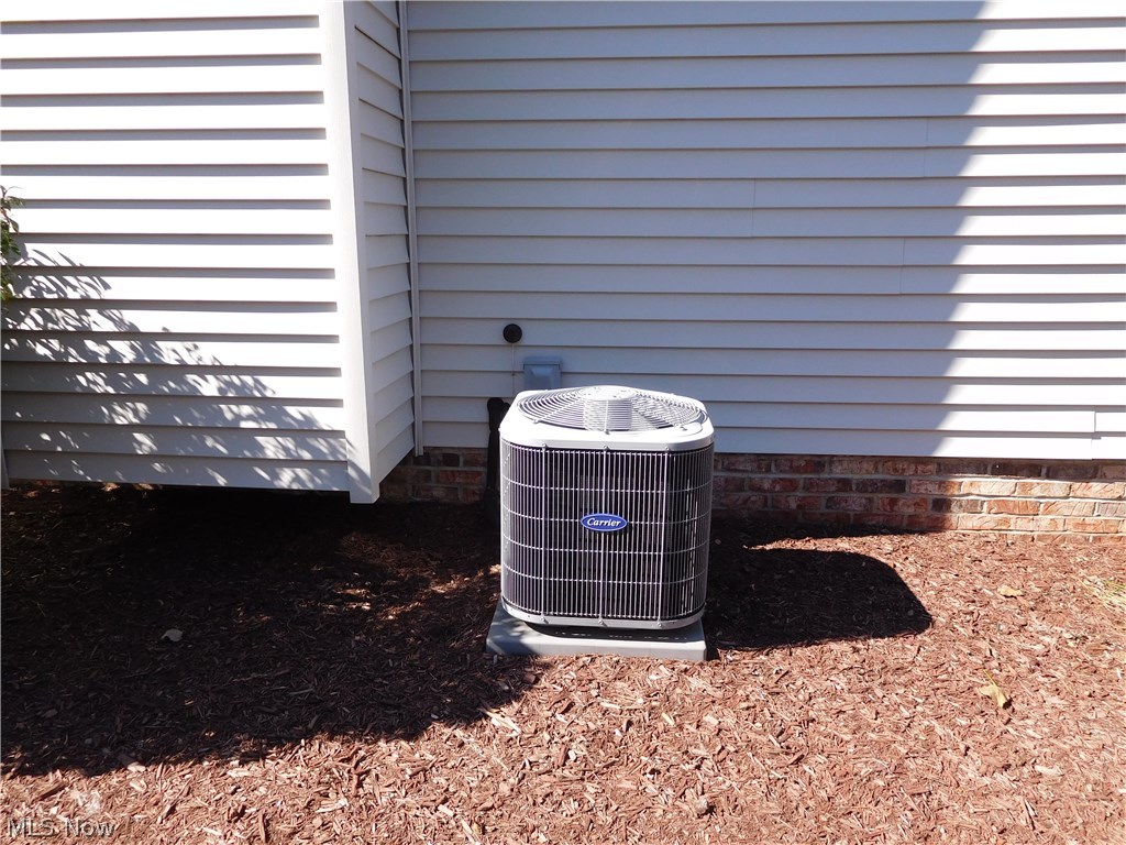 Park Place Hubbard Condo - Residential