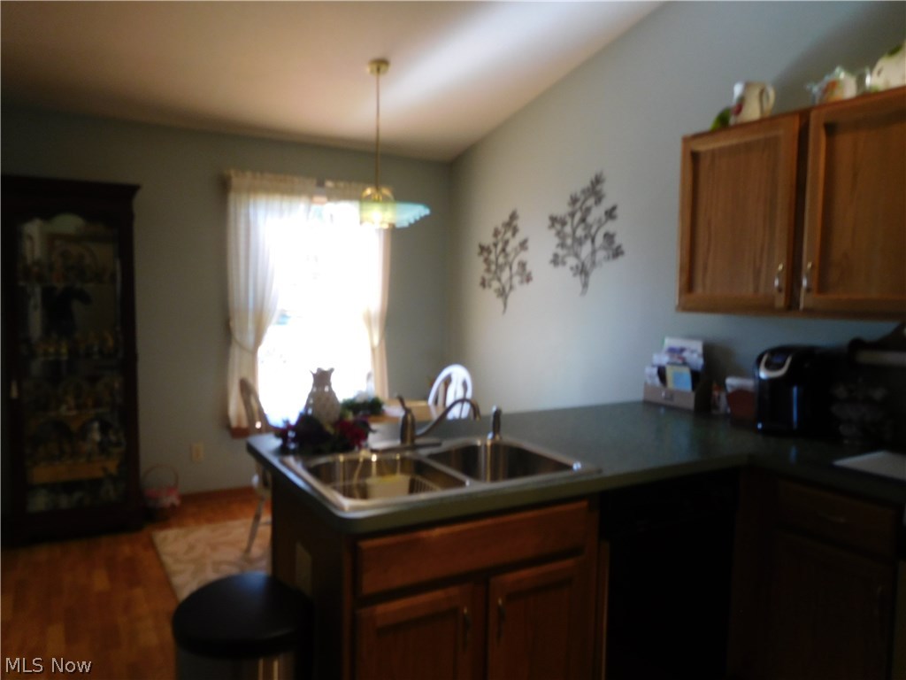 Park Place Hubbard Condo - Residential