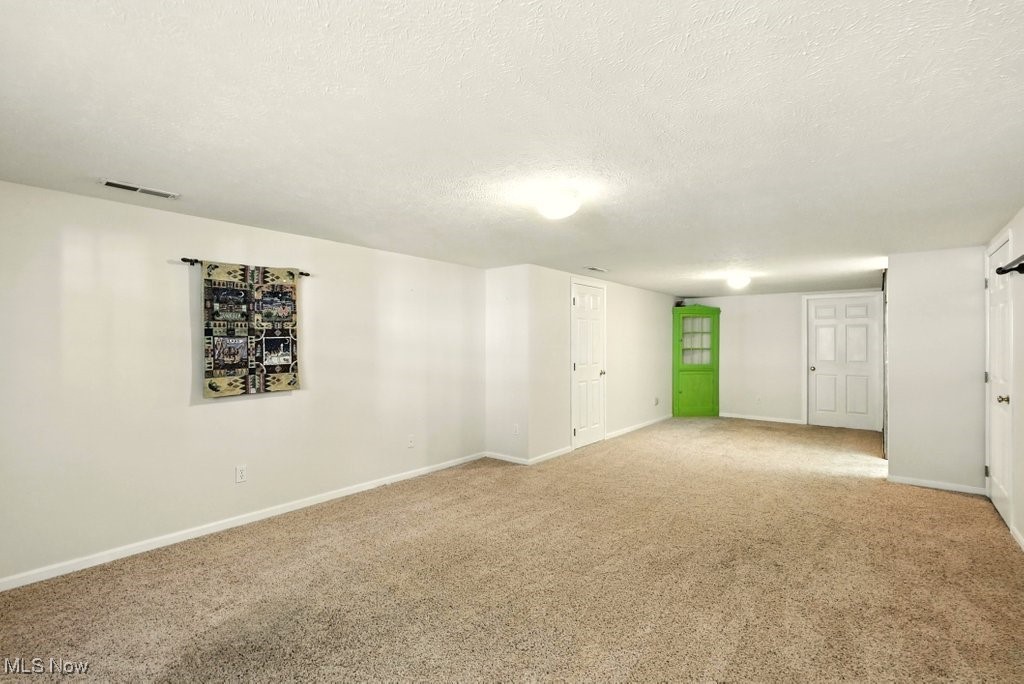 Woodbury Condo - Residential