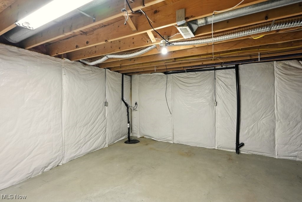 Woodbury Condo - Residential