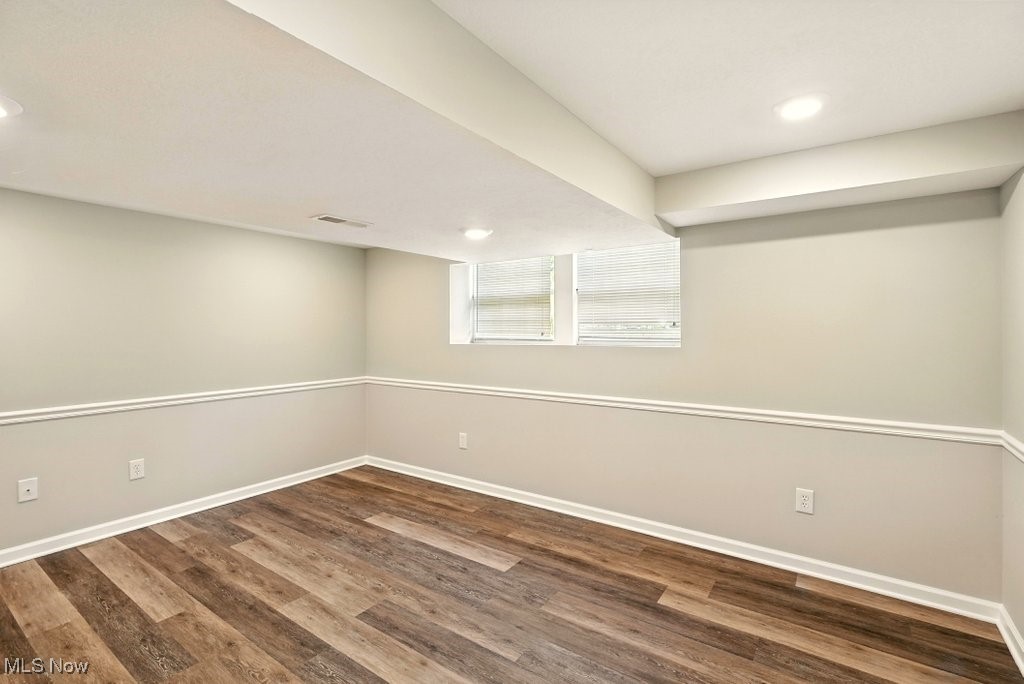 Woodbury Condo - Residential