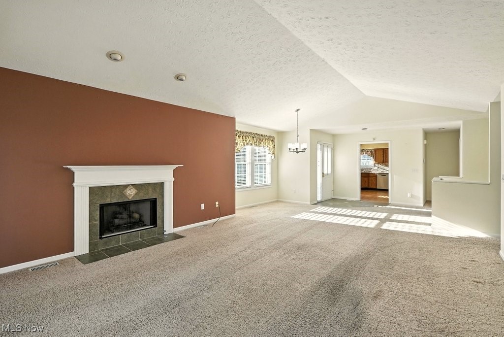 Woodbury Condo - Residential