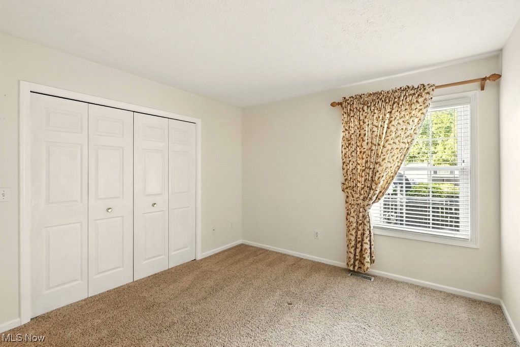 Woodbury Condo - Residential