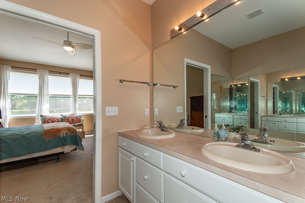 Country Club Village Ph I Clstr De - Residential