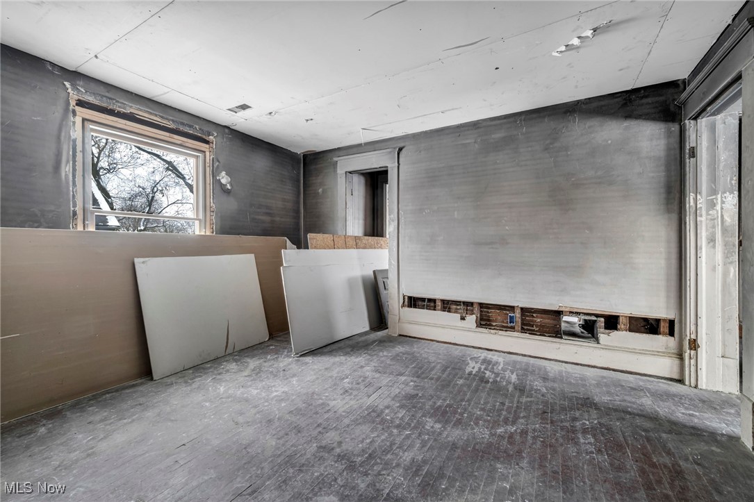 Canton - Residential Income