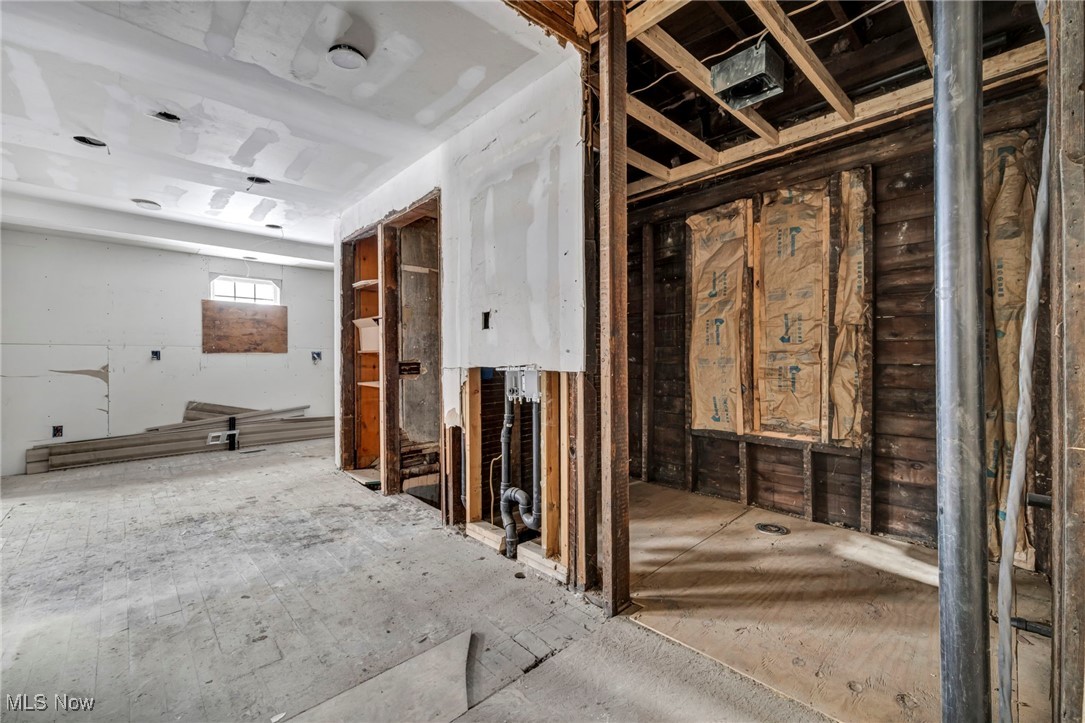 Canton - Residential Income