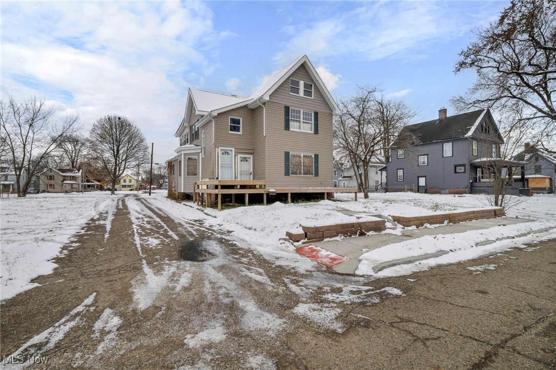 Canton - Residential Income