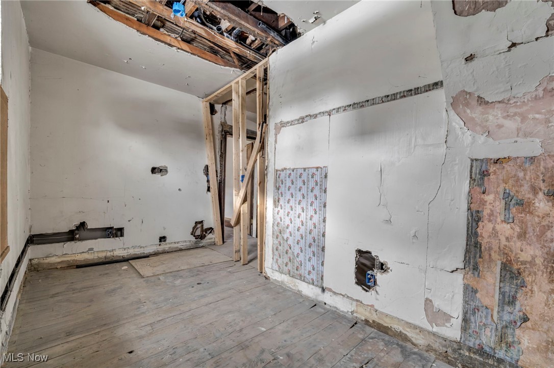 Canton - Residential Income