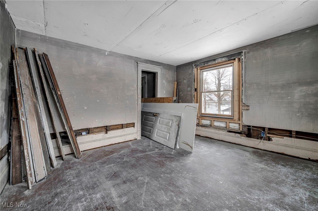 Canton - Residential Income