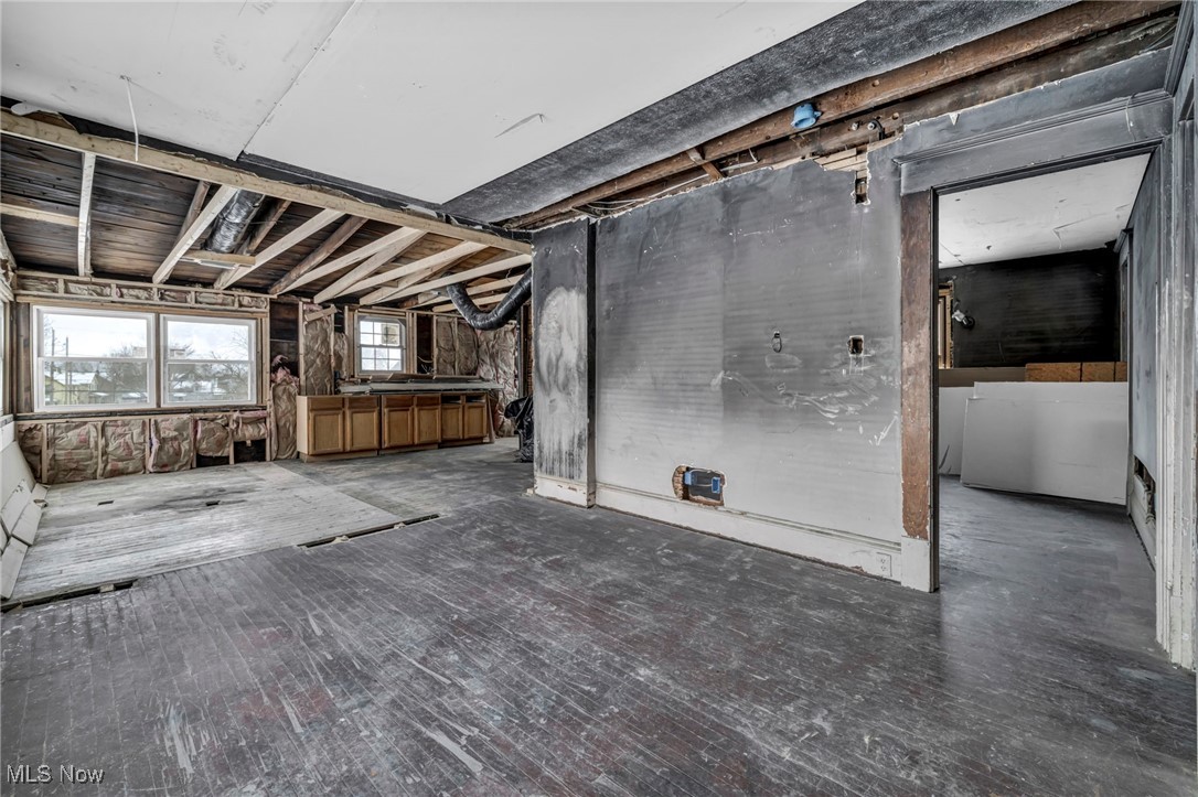 Canton - Residential Income