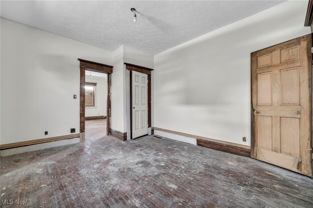 Canton - Residential Income