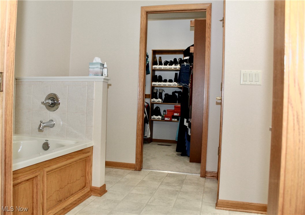 Hunters Rdg 06 - Residential