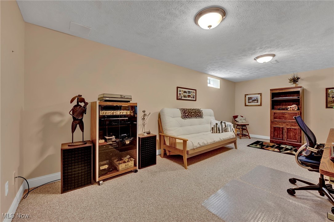 69 Gullybrook Lane #69, Willoughby, Ohio image 32