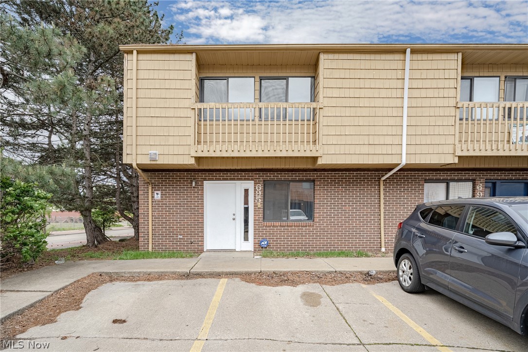 Wiley Buchtel Place - Residential
