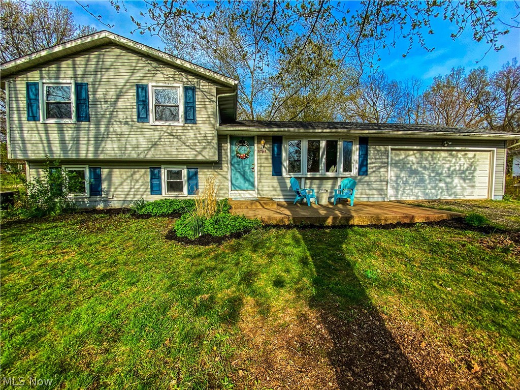 Location, location, location! The quiet of country life, yet to close to everything you love about Canal Fulton! Form and function combine to create easy, beautiful living! The kitchen and dining are overlooking the beautiful backyard & will quickly become the heart of your home. Complete with brand new (2021) Shaw waterproof vinyl tile floors, this kitchen is ready for memory-making! Cabinet space abounds & the lovable retro laminate counters have the perfect space for a buffet or coffee corner. The stainless steel appliance package includes a Frigidaire gas stove with bridge center burner! Settle in for sunset views through the bayed window in the living room. The lower, walkout level is ready to be your family room, office space, or hobby room! Upstairs are three spacious bedrooms with great closet space and an updated bathroom. This spacious split is tucked on a dead end street, with a deep, elevated lot. You will love your three patios to relax or entertain on, 14x16 storag