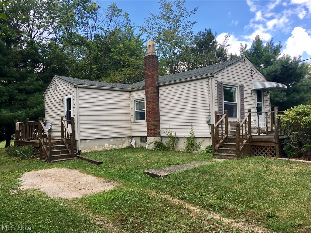 Very affordable, well maintained cozy ranch on a quiet residential street! This adorable little home has so many upgrades! Furnace and AC approx 5 years old, hot water tank apron 3 years ls, roof approx 10 years old, siding windows and new electric done approx 2000. Super low utilities! nice deep lot, set well back from the street, and a good sized shed in the back yard! So much cheaper than rent!!!
Very Motivated Sellers!