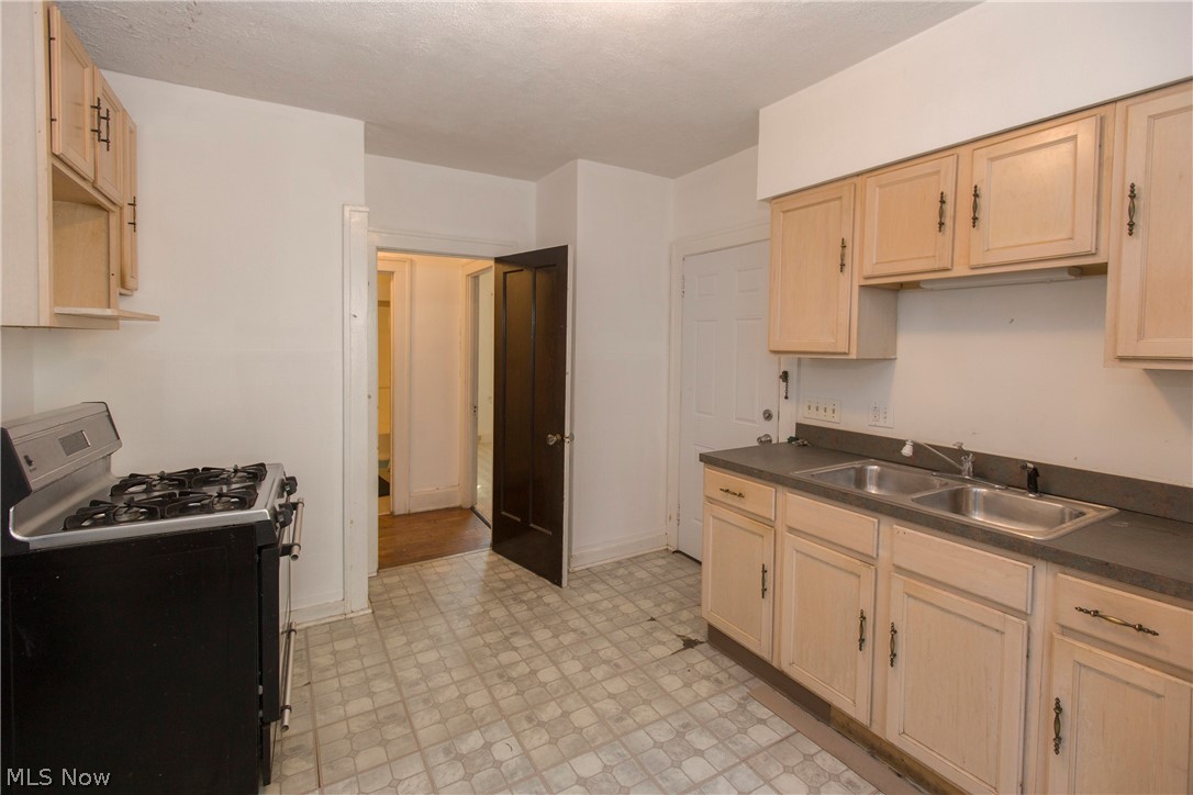 Land & Home Co - Residential Income