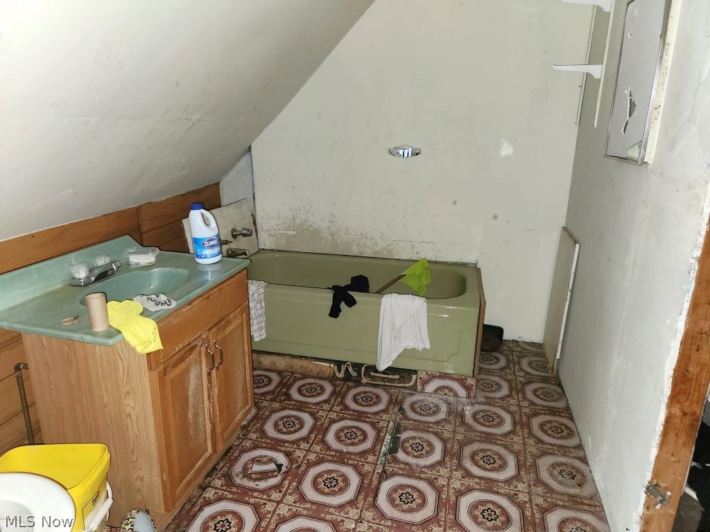 William Amblers - Residential Income