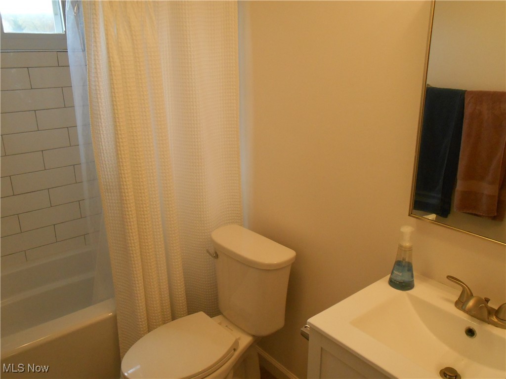 6606 Allandale Drive, Amherst, Ohio image 28