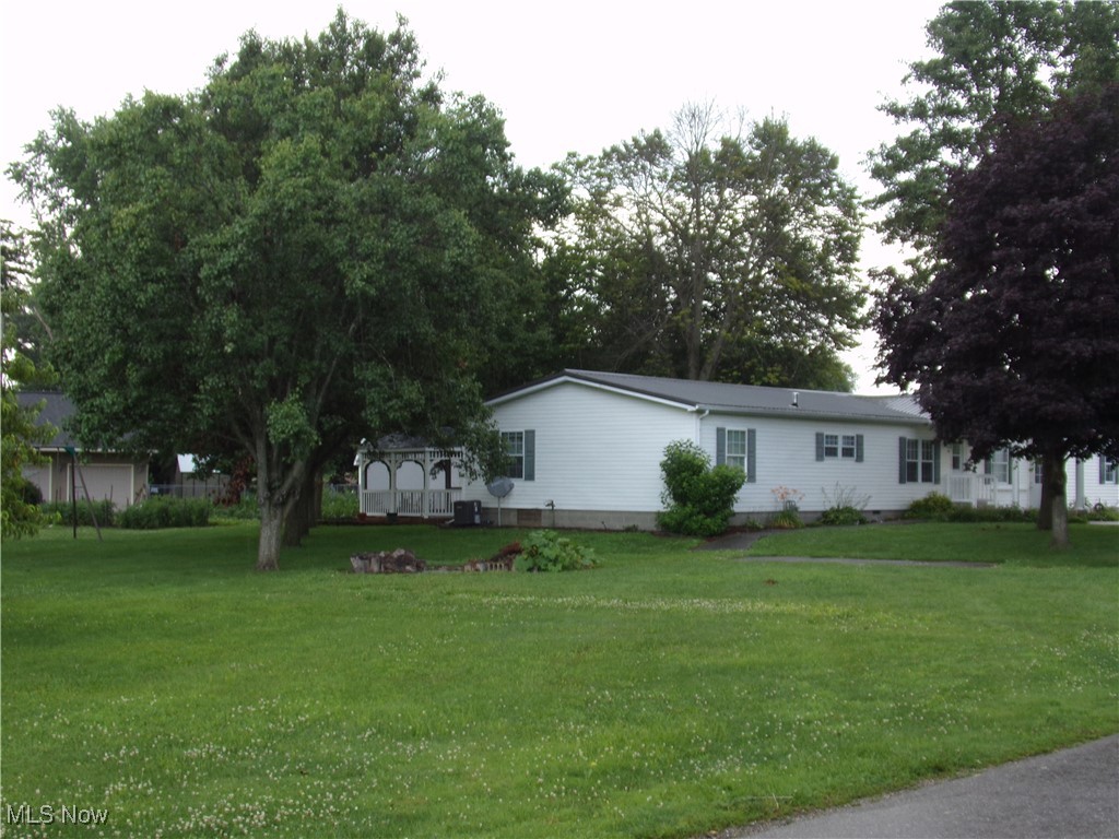 308 S Saint Clairsville Road SW