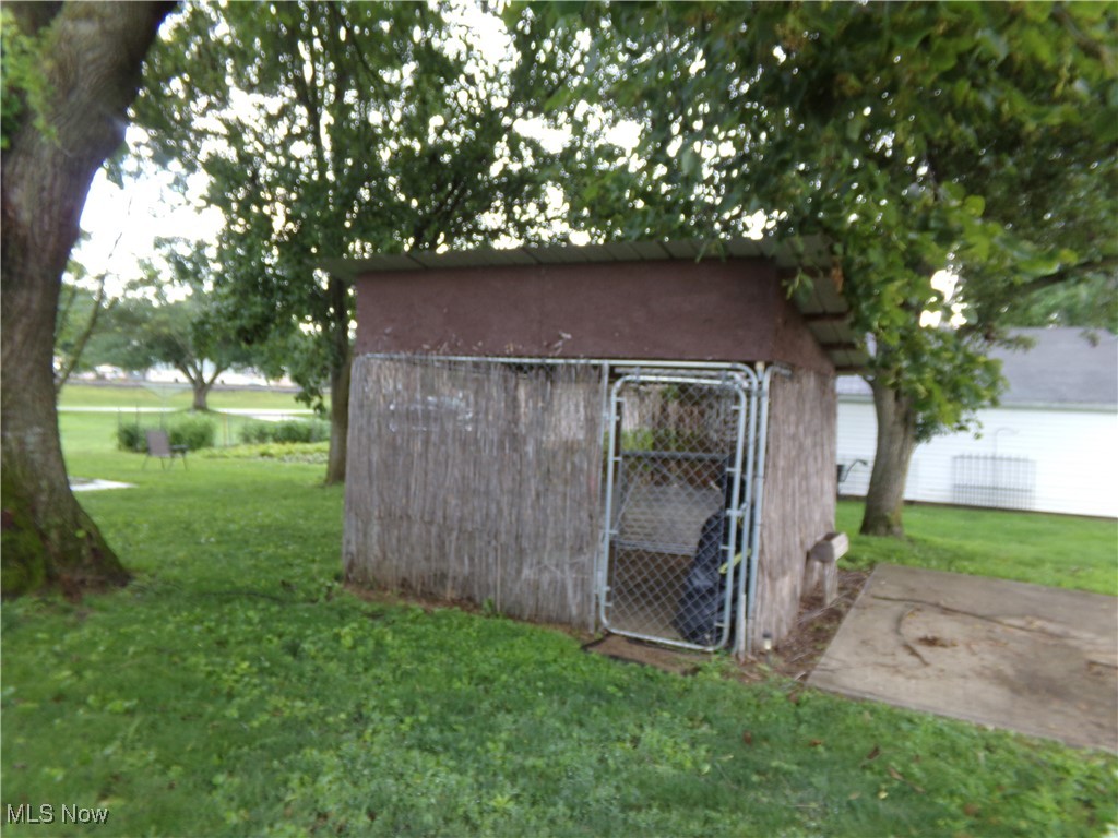 308 S Saint Clairsville Road SW