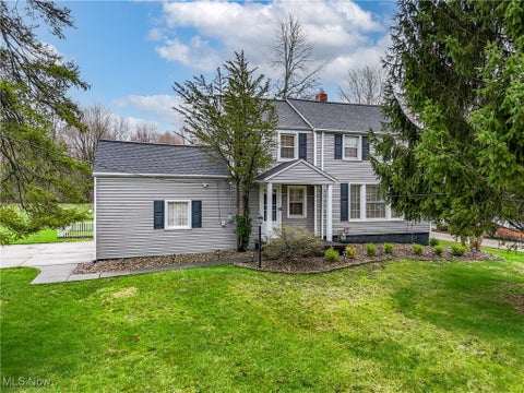 Photo for 7471 Som Center Road