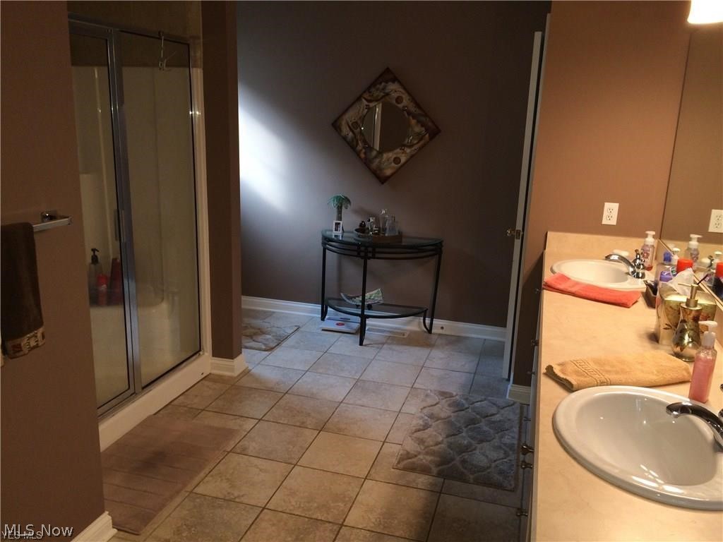 Wiltshire Golf Course Cmnty - Residential