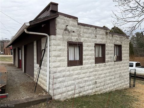 Tiny photo for 893 Maxwell Avenue, Millersburg, OH 44654 (MLS # 5190188)