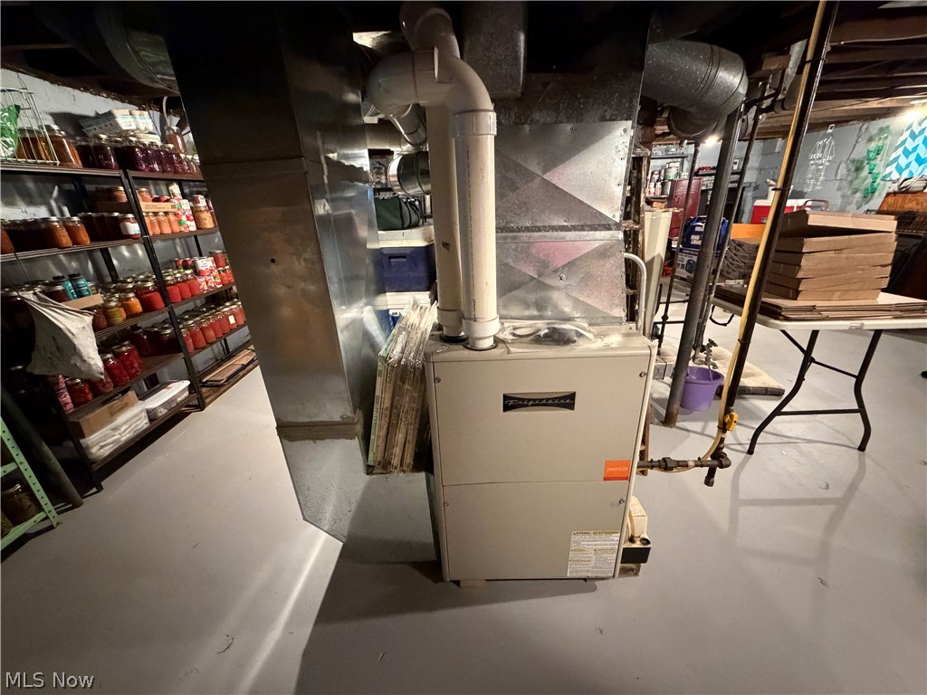 Glass Plants Pleasant View Add - Residential