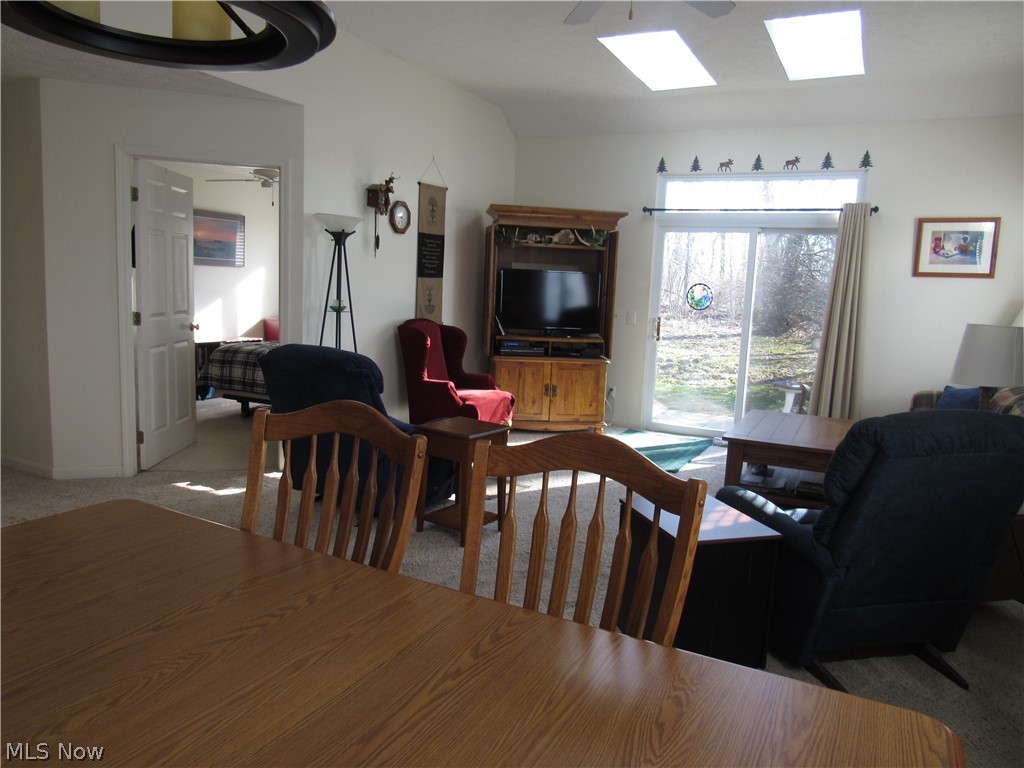 Homes/Emerald Rdg Condo Ph II - Residential