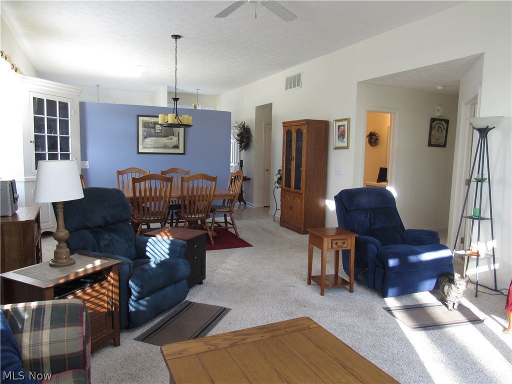 Homes/Emerald Rdg Condo Ph II - Residential