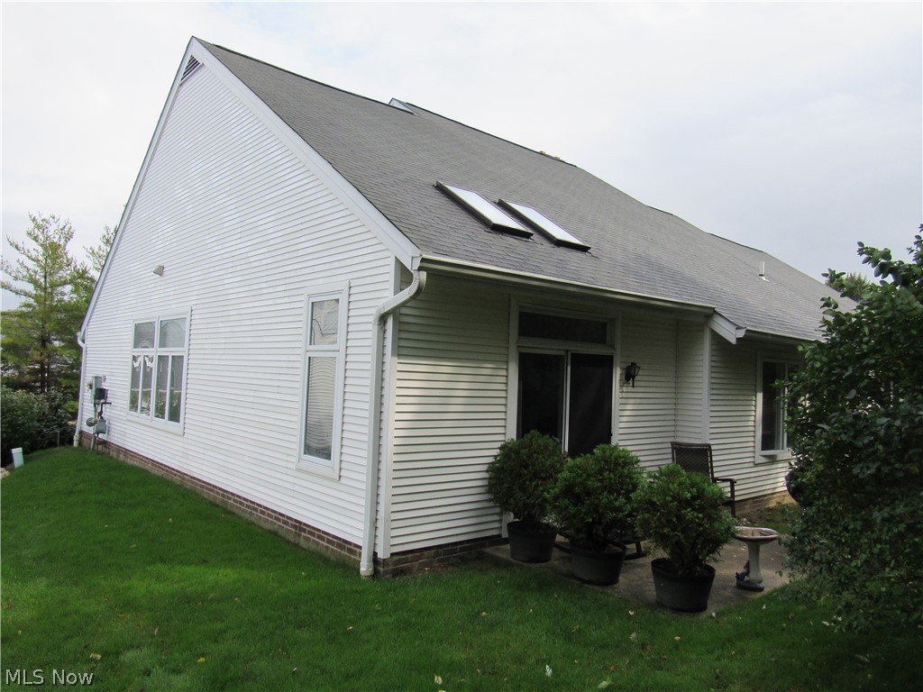 Homes/Emerald Rdg Condo Ph II - Residential