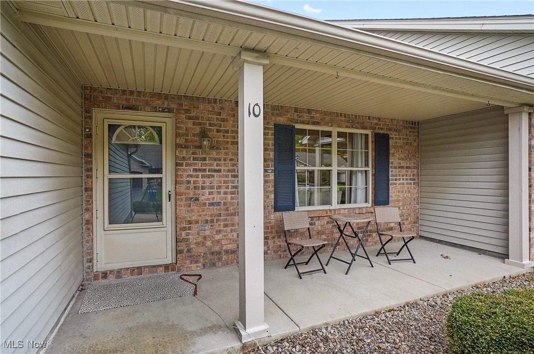 Roberto Place Condo - Residential