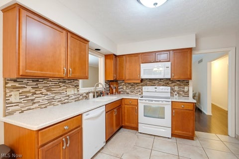 Tiny photo for 938 Sturbridge Drive #134, Akron, OH 44313 (MLS # 5239472)