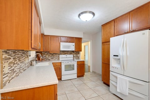 Tiny photo for 938 Sturbridge Drive #134, Akron, OH 44313 (MLS # 5239472)