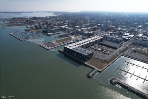 Tiny photo for 401 W SHORELINE Drive #312, Sandusky, OH 44870 (MLS # 5190354)