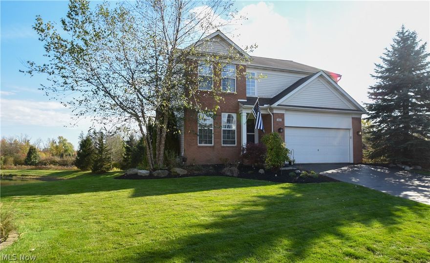 Seller to contribute up to $2,500 for buyers closing costs. $1,500 cash allowance from seller to decorate your new home. PRICE TO SELL! This is a MUST SEE! This home was fully updated in 2015-2016 it is situated on a cul-de-sac in a desirable neighborhood in the premier Kenston school district. The Kitchen was remodeled and it's entirety to include new cabinets, lighting, backsplash, and beautiful granite countertops. Three of the four Bathrooms have been updated with new cabinets and lighting. Granite counters in Master Bath and second floor Bathroom. Relax in the Great Room with vaulted ceiling. The walkout Basement is fabulous with a bar area and great space for entertaining your guests. The home has a laundry room off the Kitchen and an additional Laundry Room in the basement. All appliances stay - excluding the washer/dryer in the Laundry Room off the Kitchen. Seller will leave washer/dryer in the Basement Laundry Room.