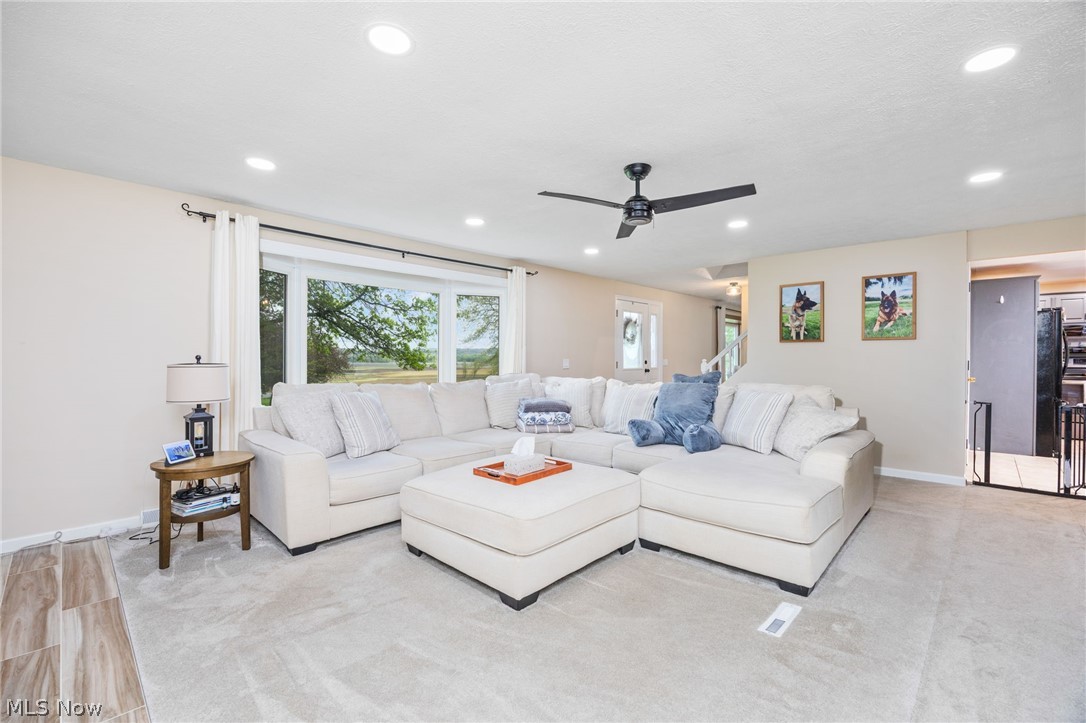 291 Co Rd 2000
