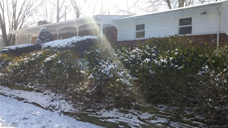 Great deal/fixer upper Ranch home located in the Jackson Township school district.  This home has hardwood throughout with 3 bedrooms up and a full bath on the first floor.  Basement is very close to being finished with a gorgeous family room, office, storage, 1/2 bath and laundry.  Huge garage! Buying the home in it's as is condition. Loads of potential , see it yourself.