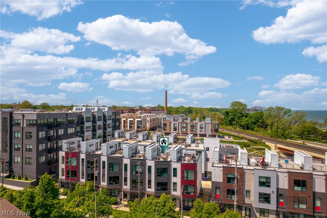 Battery Park Lakeside Twnhms Con - Residential