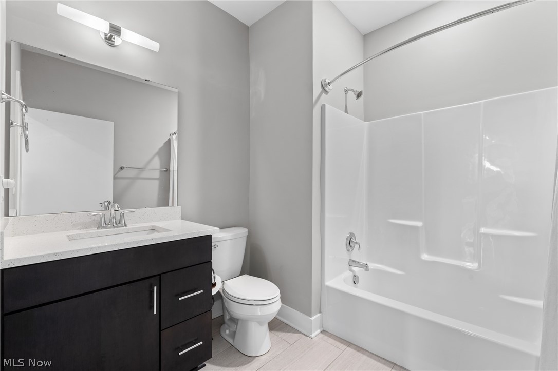 Battery Park Lakeside Twnhms Con - Residential