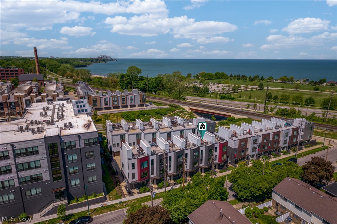 Battery Park Lakeside Twnhms Con - Residential