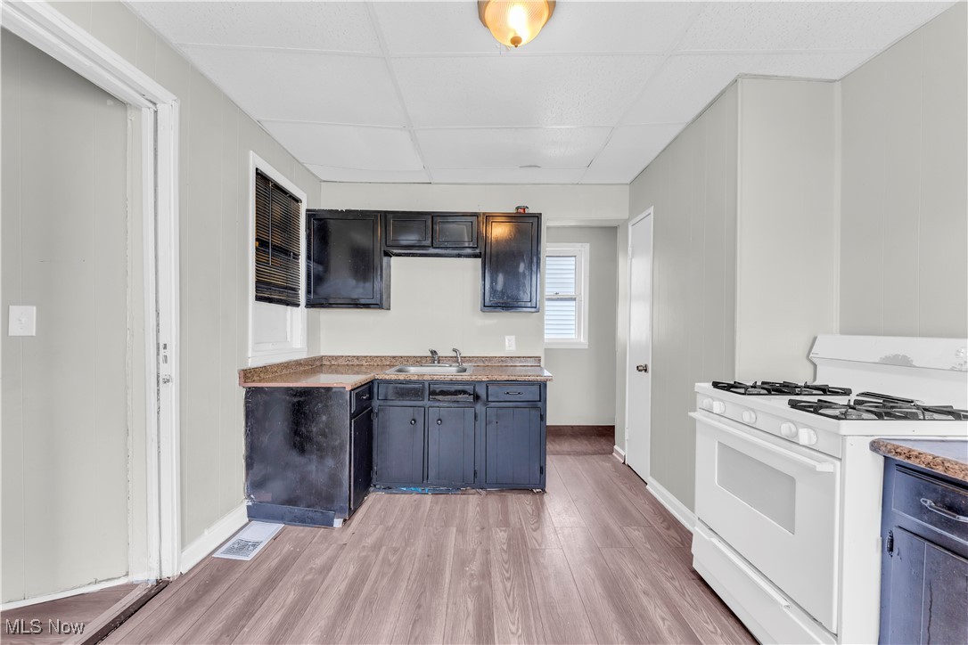 2266 E 84th Street, Cleveland, Ohio image 11