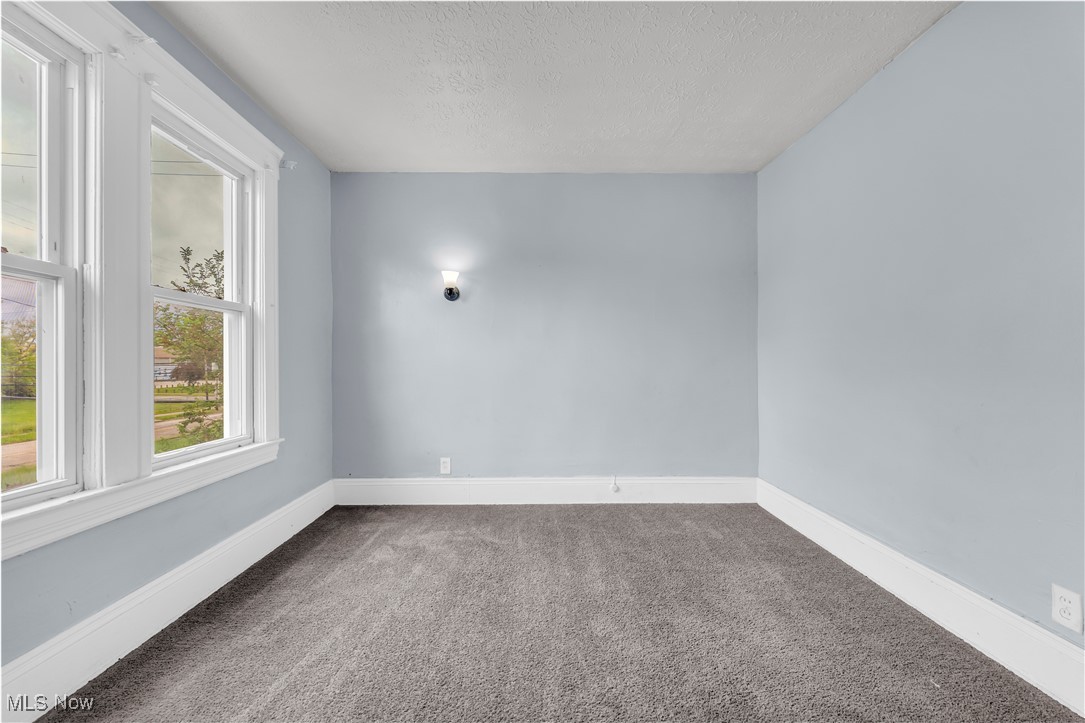 2266 E 84th Street, Cleveland, Ohio image 23